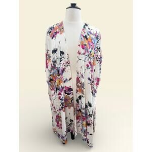 Umgee Floral Short Sleeved Kimono with Side Slits, Size 1X/2X